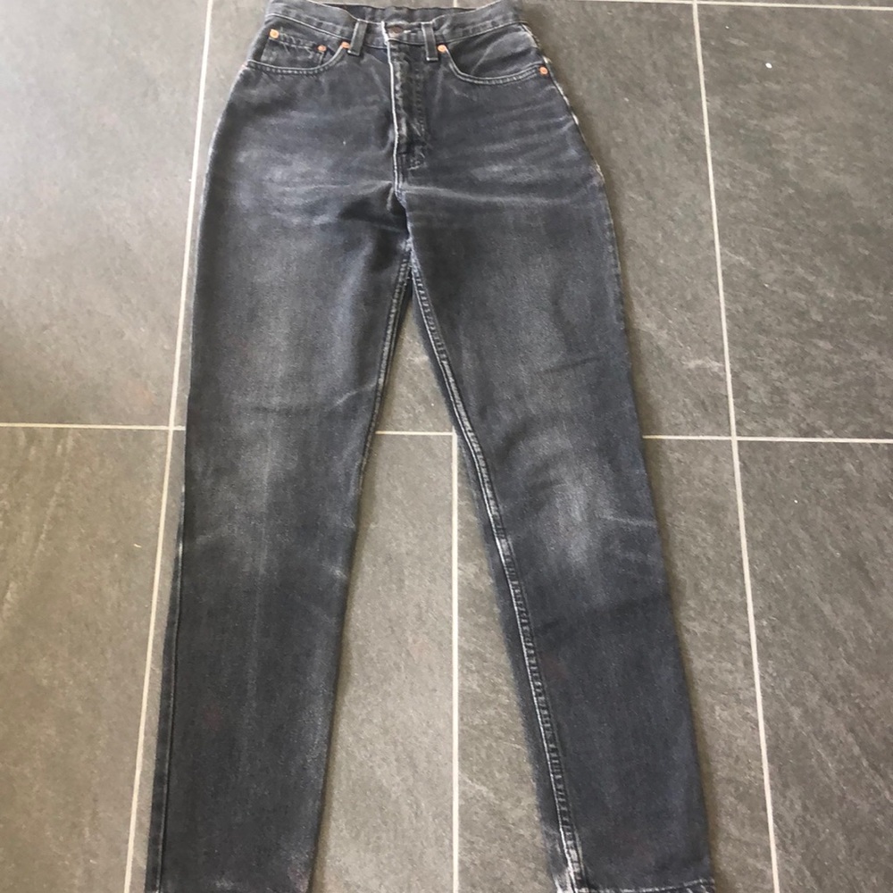 Vintage Levi’s black mom jeans